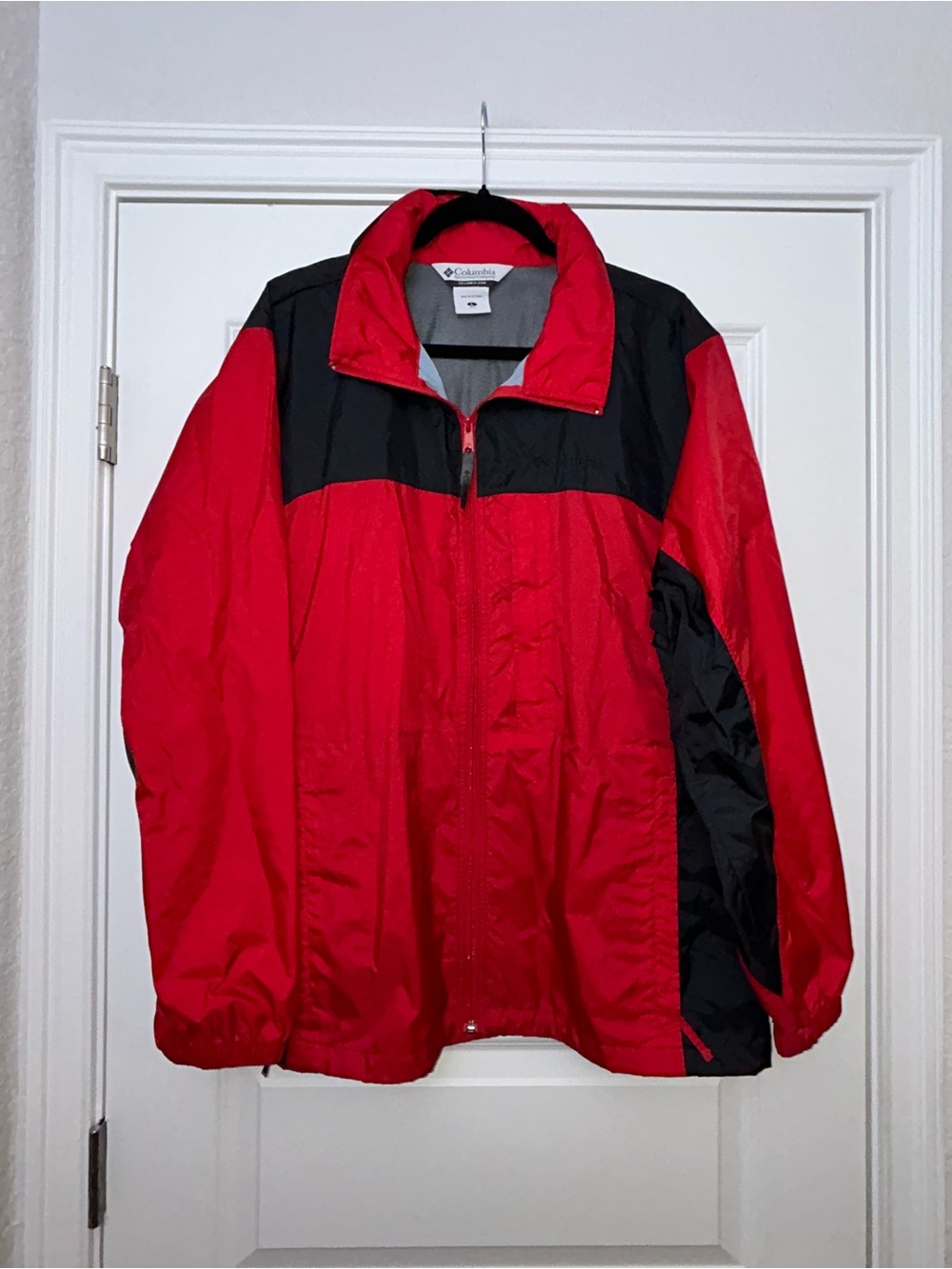 Columbia Zipper Front Long Sleeve Hood Windbreaker Jacket